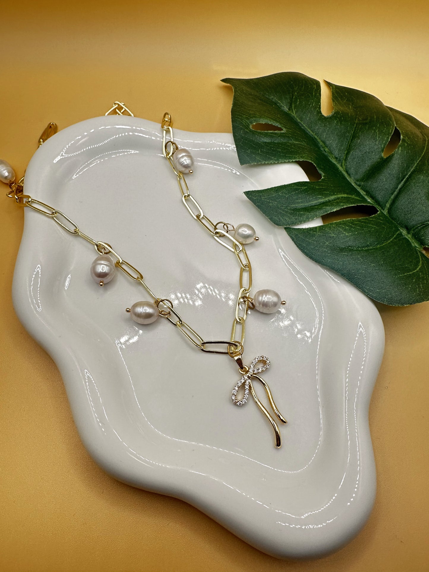 Ribboned Necklace