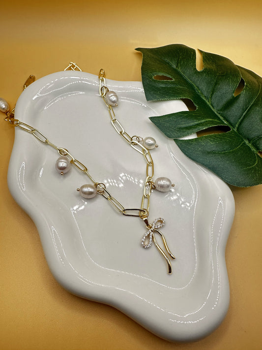 Ribboned Necklace
