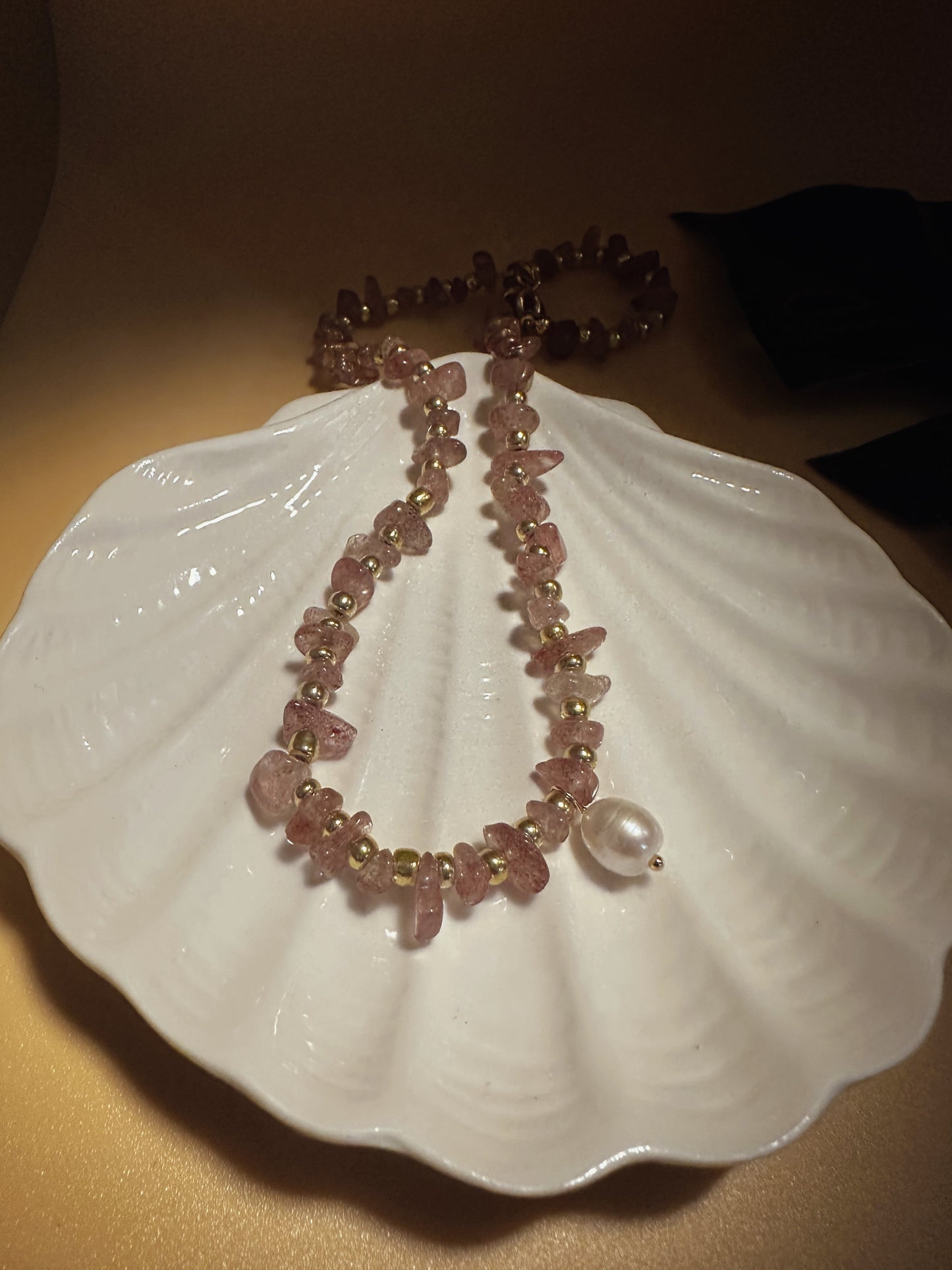 Gold And Rose' Necklace